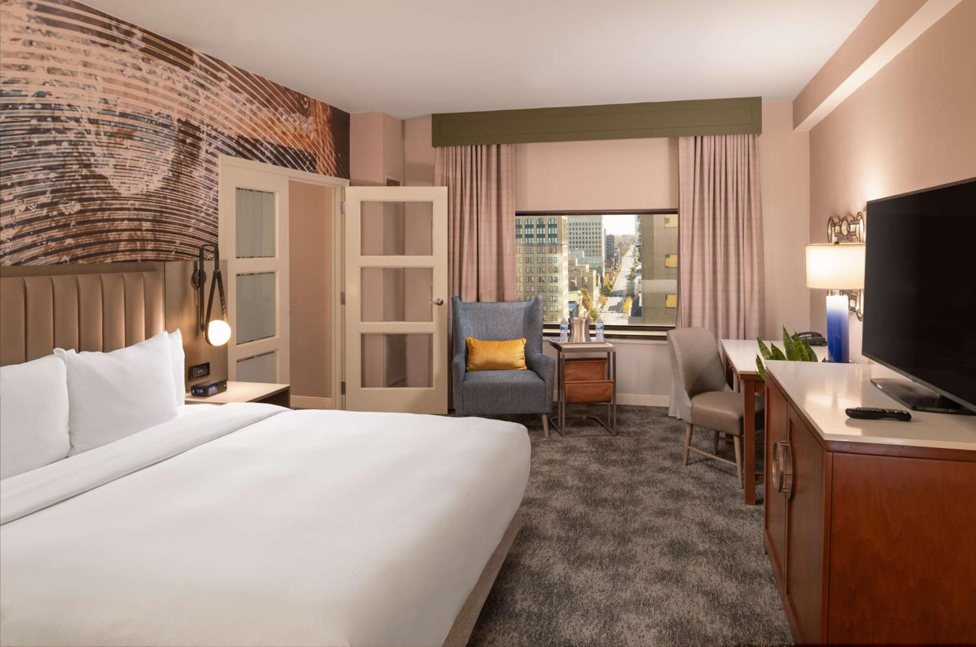 ฮิลตัน เลกซิงตัน ดาวน์ทาวน์ Hotel ภายนอก รูปภาพ
