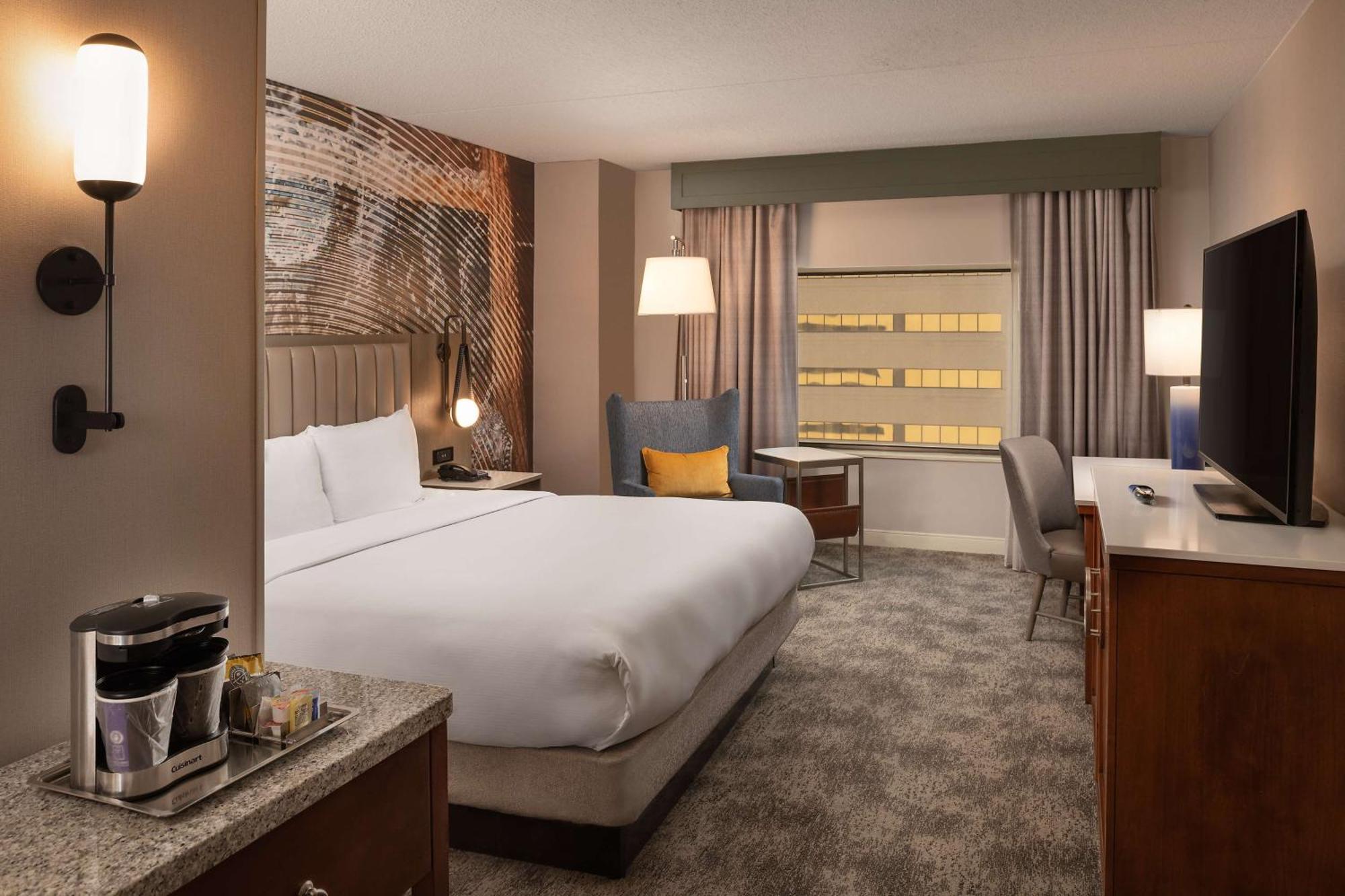 ฮิลตัน เลกซิงตัน ดาวน์ทาวน์ Hotel ภายนอก รูปภาพ
