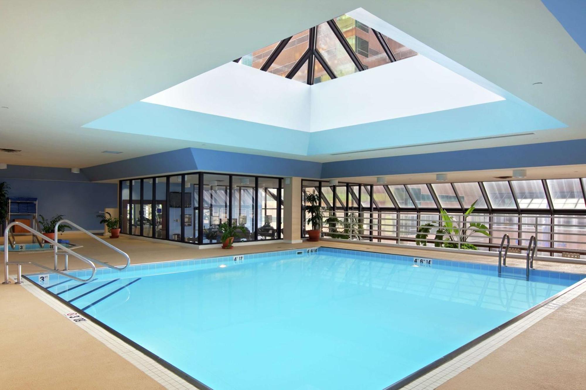 ฮิลตัน เลกซิงตัน ดาวน์ทาวน์ Hotel ภายนอก รูปภาพ