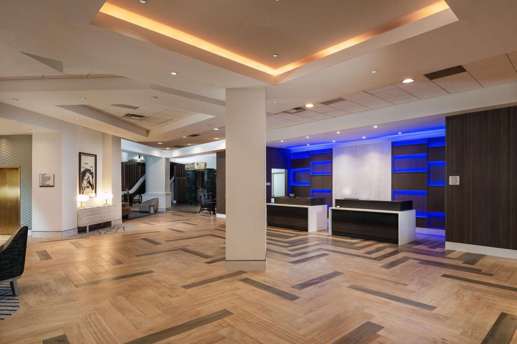 ฮิลตัน เลกซิงตัน ดาวน์ทาวน์ Hotel ภายนอก รูปภาพ